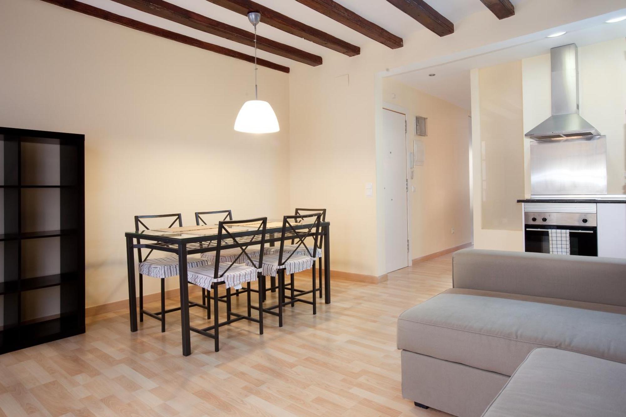 Gothic - Ramblas Apartments — Fotos 1